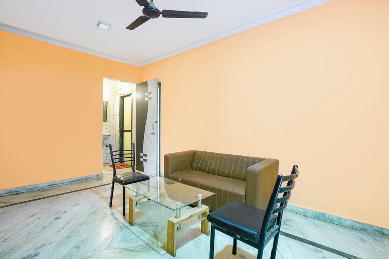 Lobby sitting area 4, Fabhotel Galaxy Grand, Raigarh