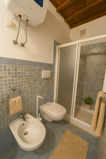 Bathroom 3, Appartamento Ferraresi, Modena