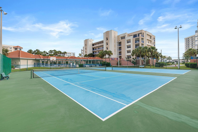 Sport court 3, Oceanwalk 11-603, Volusia