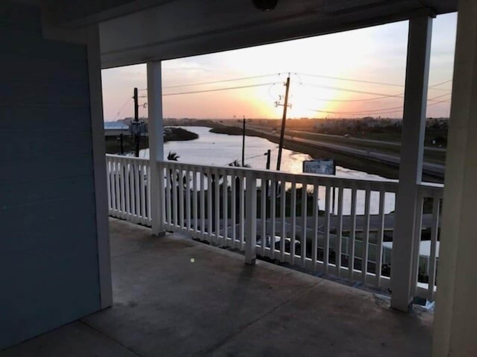 Property grounds 4, Seascape 1322 2 Bedroom Condo by RedAwning, Galveston