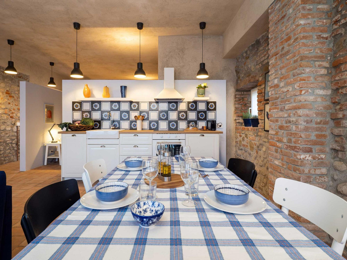 Room 2, Green Lodge - Apartment 10 - 1 BR 1 Bath, Novara