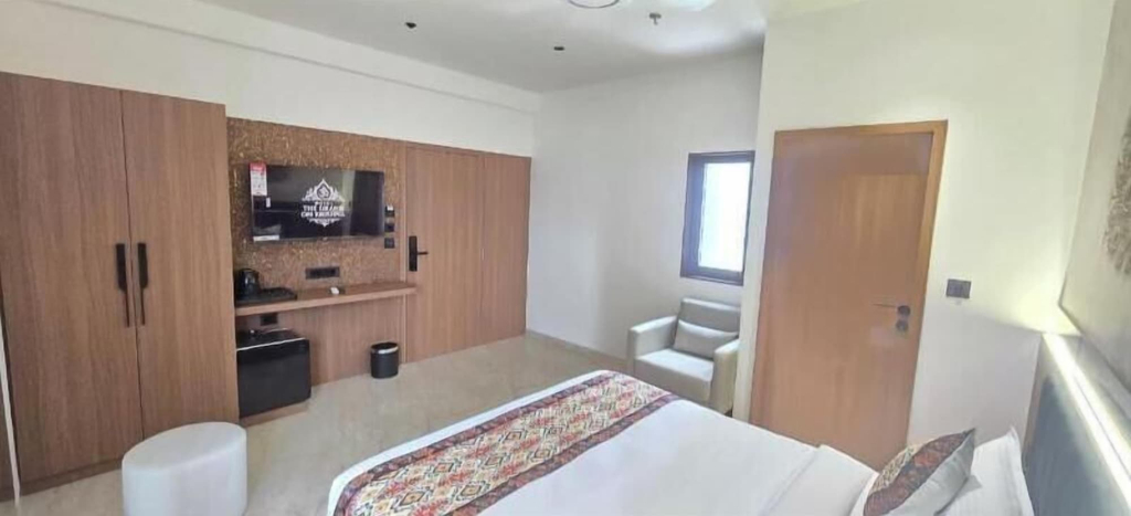 Room 4, Hotel The Grand Om Krishna, Devbhumi Dwarka