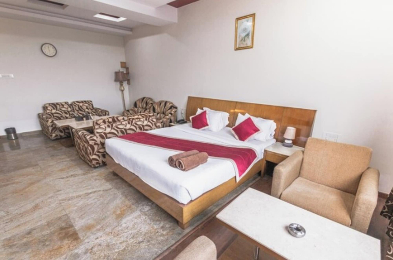 Bedroom 2, Hotel Sarayu Hassan, Hassan