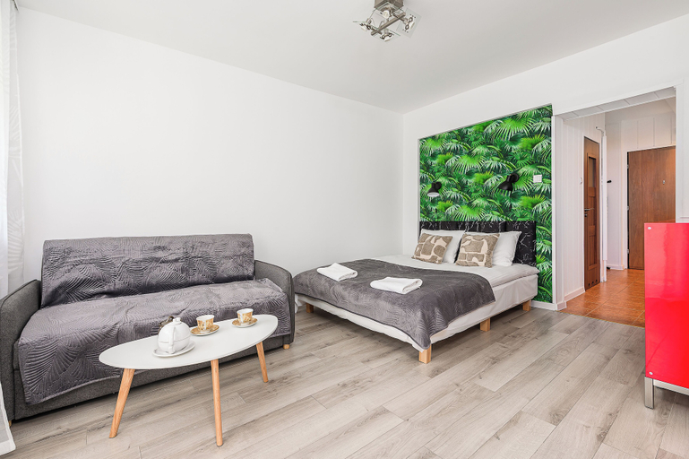 Room 2, ShortStayPoland Anielewicza B130, Warsaw