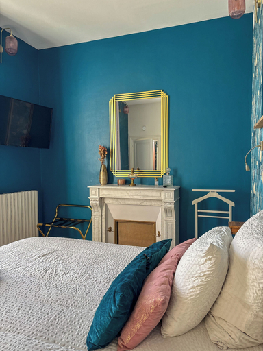 Bedroom 3, La Belle Époque, Puy-de-Dôme