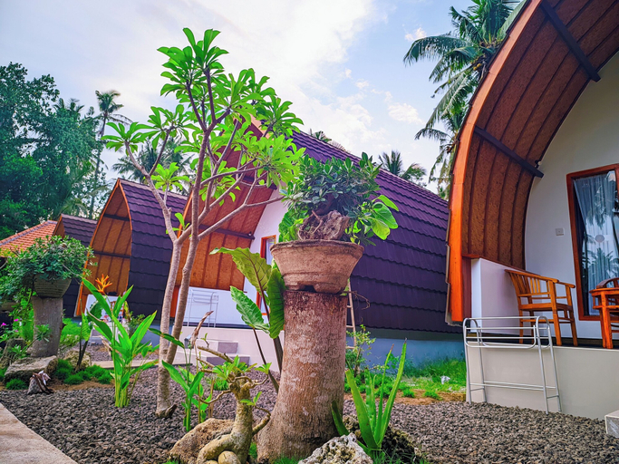Front of property 2, Nusa Pelangi Bungalow, Klungkung