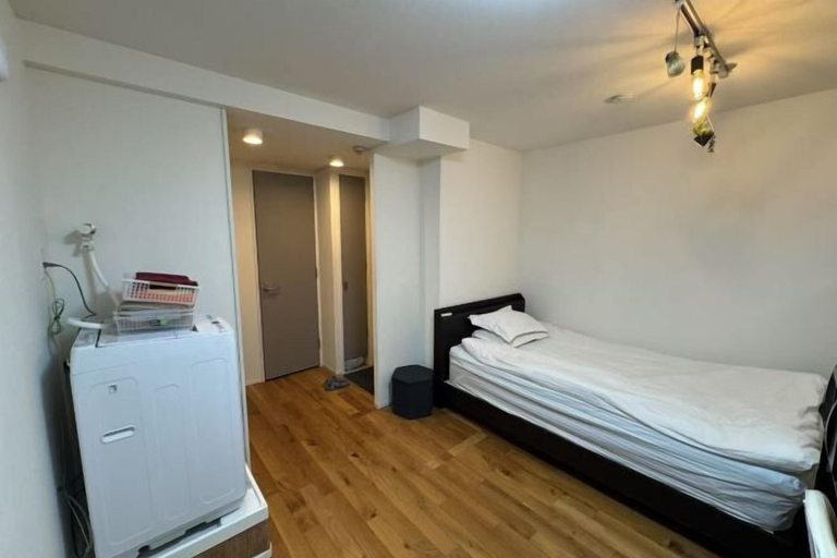 Room 2, FAREakihabara ONE, Taitō