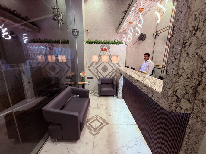 Others 5, Hotel Varishtta, Thane