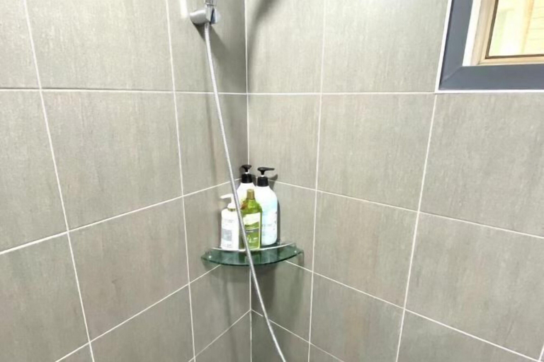 Bathroom, RED PANDA COMMERCE, Yangcheon