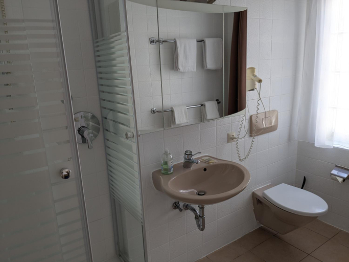 Bathroom, Hotel Park Eden, Lörrach