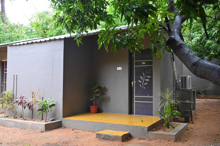 Room 3, Whispering Rocks Jungle Resort, Koppal