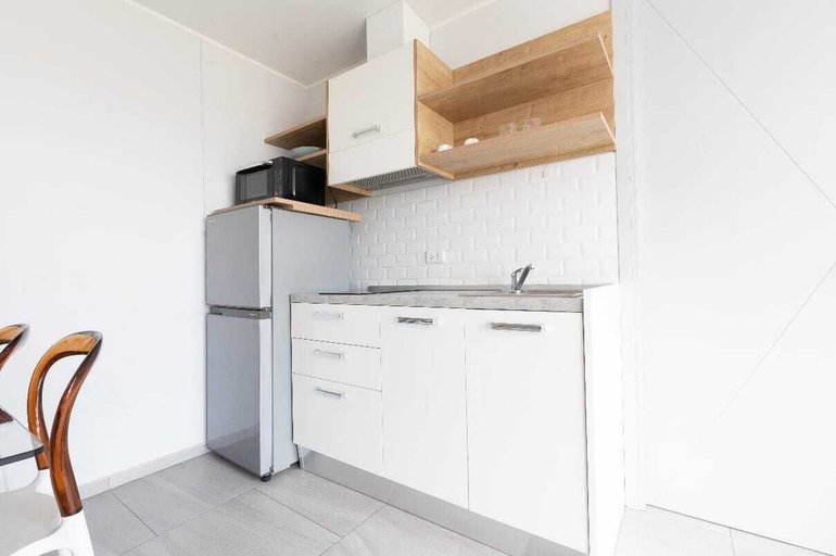 Private kitchenette 3, Sleek 2 Bed Apt T2-818, Phuket Island