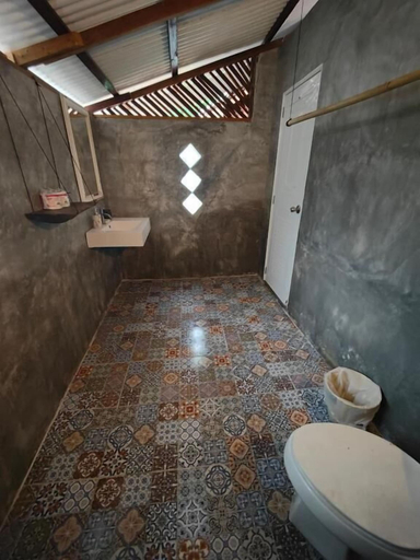 Bathroom 4, Bananas Bungalows, Mueang Krabi