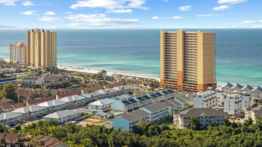 Interior 5, Gulf Walk by Avantstay West End Coastal Escape Renovated 1BR Condo Shared Pool & Beach Access, Bay