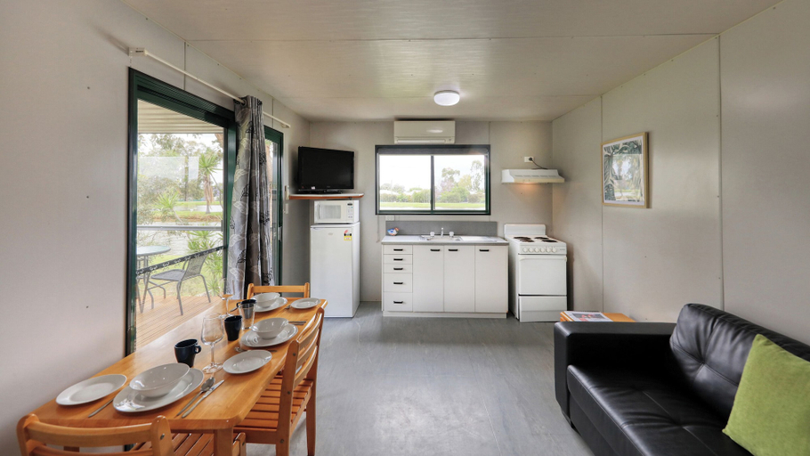 Others 4, Milmerran Village Caravan Park, Millmerran