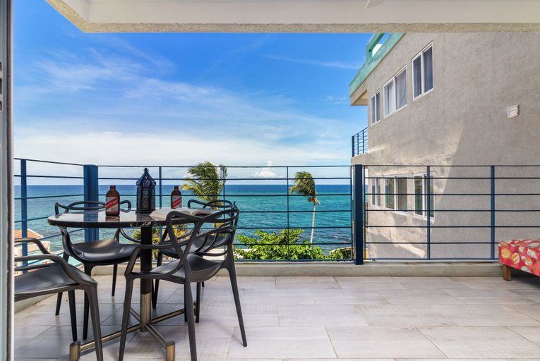Terrace/patio 5, Teal Horizon OceanfrontCaribbean Escape