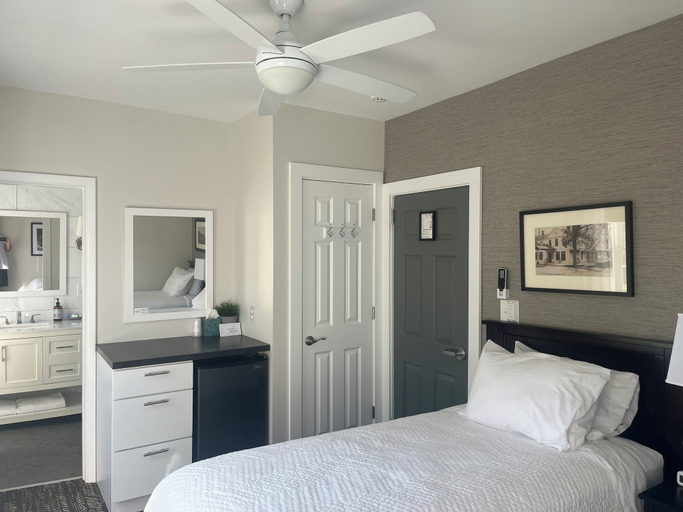 Room 2, The GillHouse, Jefferson