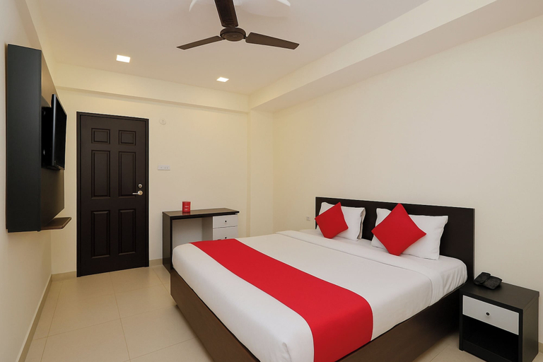 Room 2, HOTEL Tralveller In LUCKNOW, Lucknow