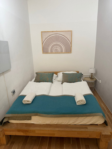 Room 5, Cozy 1BR Apt with LR Vienna Location, Wien
