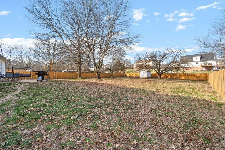 Others 4, Hudson House - 0.2 Miles to Red River, Montgomery