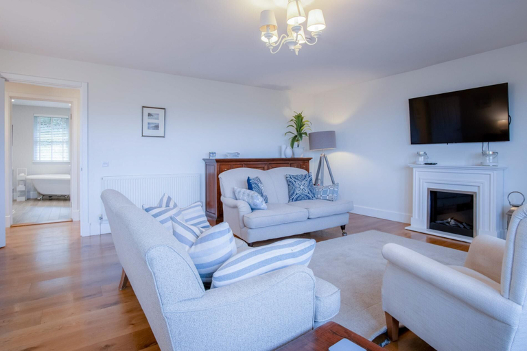 Living area 5, Ty Seren - 2 Bedroom Apt - Bayview Oxwich, Swansea