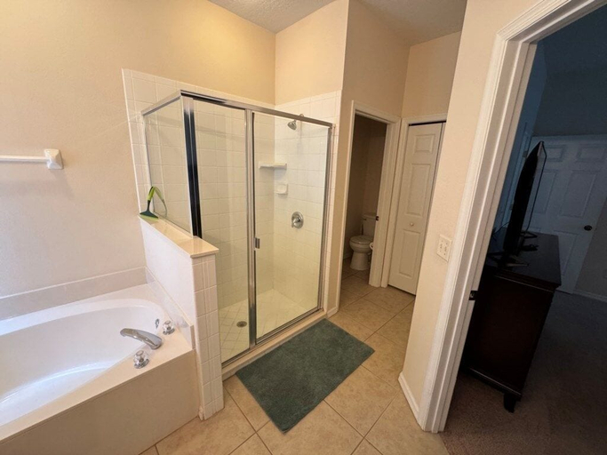 Bathroom 2, Lakeview Villa 5 Bedroom Home, Polk