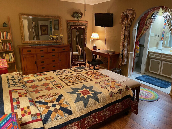 Room 2, Jackson House, Lubbock