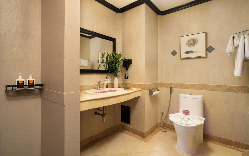 Bathroom 5, Le Grande Indochine Hotel, Siem Reap