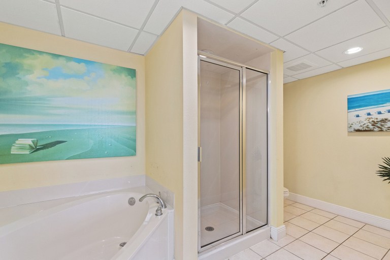 Bathroom 3, Emerald Beach Resort by Blue Swell, Bay