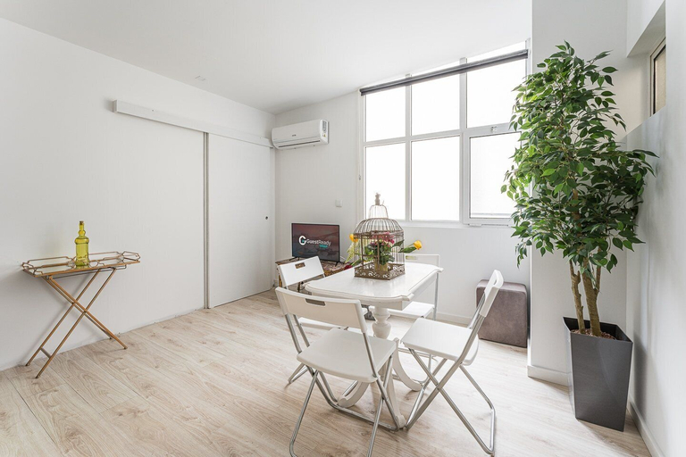 Others 5, Guestready - Gold Leaf, Porto