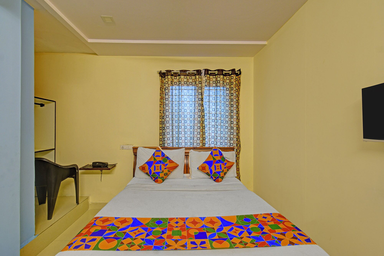 Room 4, Fabhotel White Ridge, Ranga Reddy