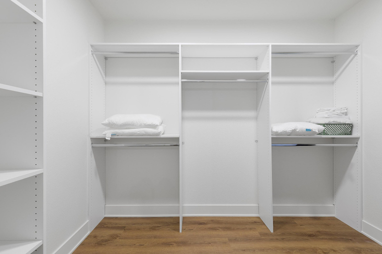 Interior 5, Flip Flop Living NSB, Volusia