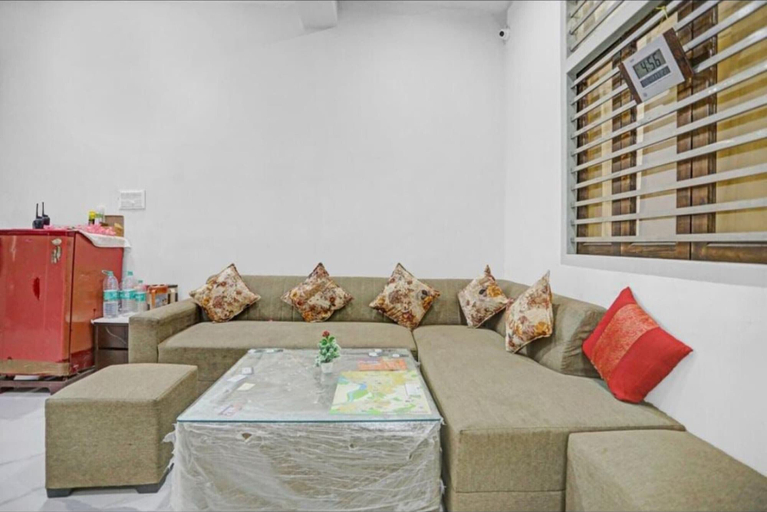 Room 5, Krishna Laxmi bhavan palace, Mathura