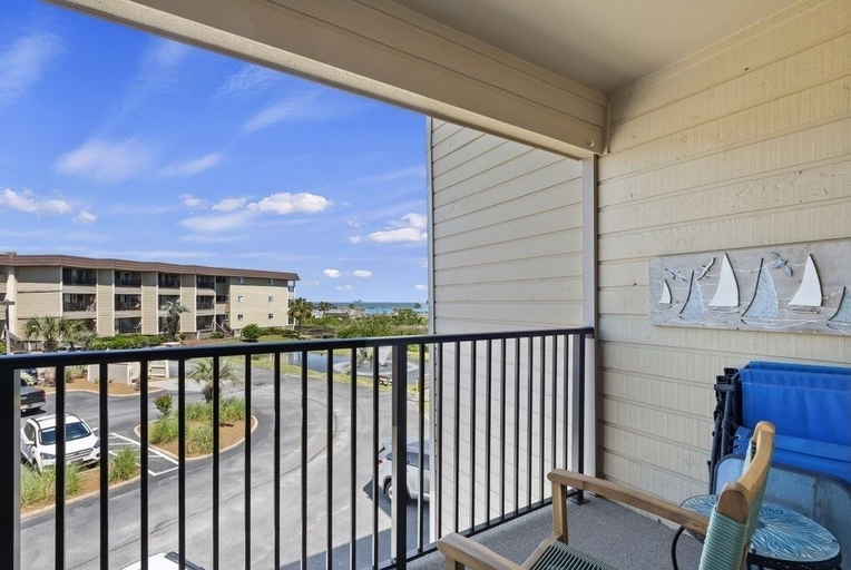 Property grounds 2, Wave Watcher - Hhbt Resort 1 Bedroom Condo, Beaufort