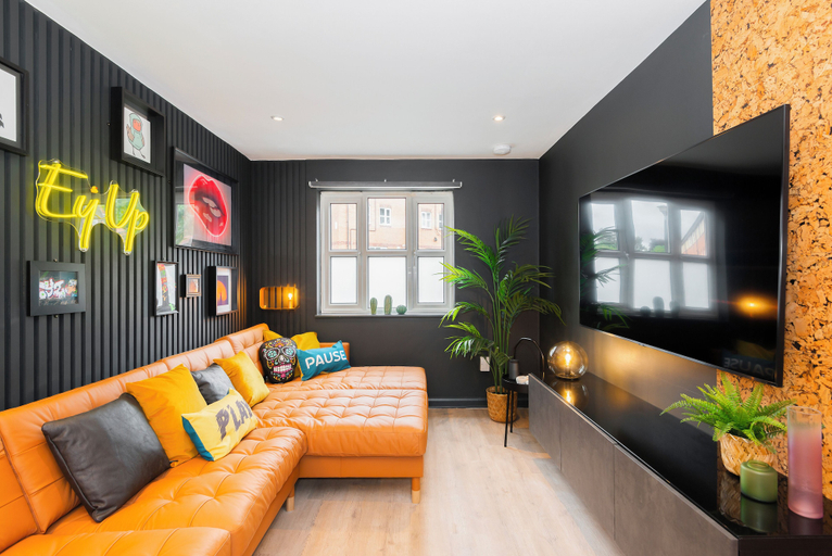 Living area 5, Peveril House, Nottingham
