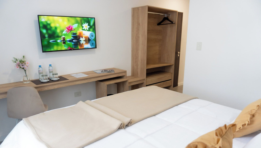 Room 2, RM Campana Hotel, Campana