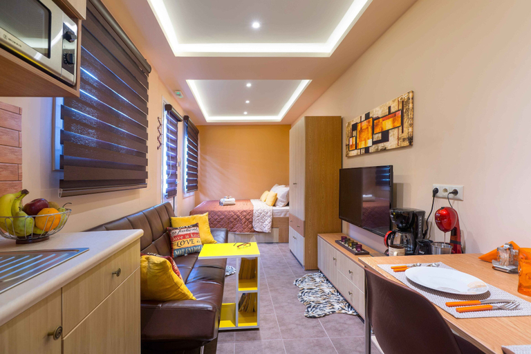 Food & Drinks 5, Cool Style Private Apartments, Attica