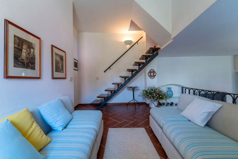 Living area 4, Loppia Secret Mansarda by Wonderful Italy, Como