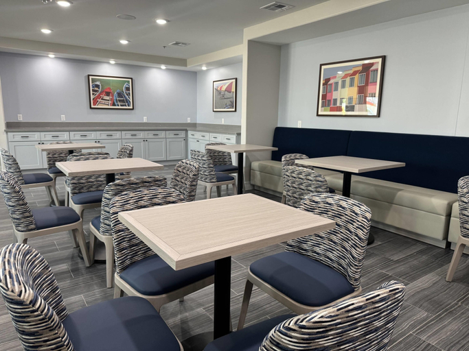 Breakfast area, Seabreeze Hotel, An Ascend Collection Hotel, Galveston