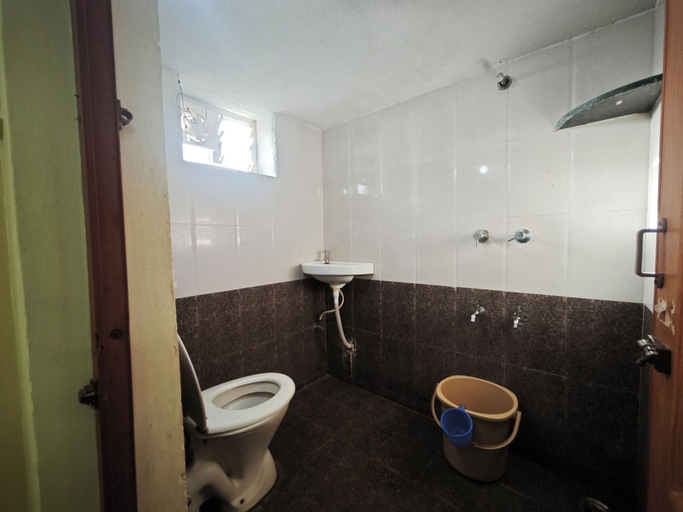 Bathroom 4, Smart Home Service Appts by Stayz Royale, Chennai
