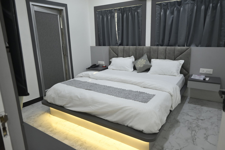 Room 4, Hotel Gateway Asansol, Barddhaman