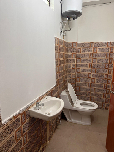 Bathroom 5, Kiara - The Guest House, East Khasi Hills
