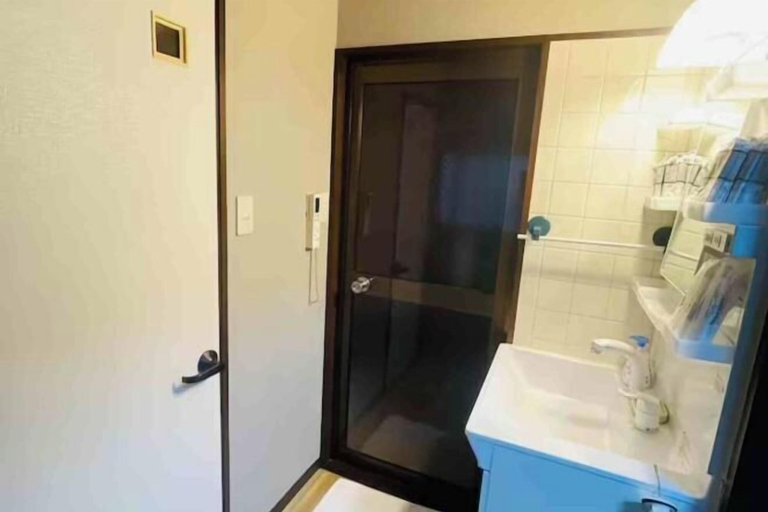 Bathroom 5, Remembrance, Osaka