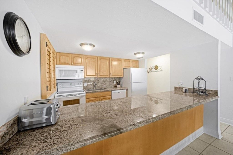 Private kitchen 3, South Seas Beach Villa 2538 3 Bedroom Condo, Lee