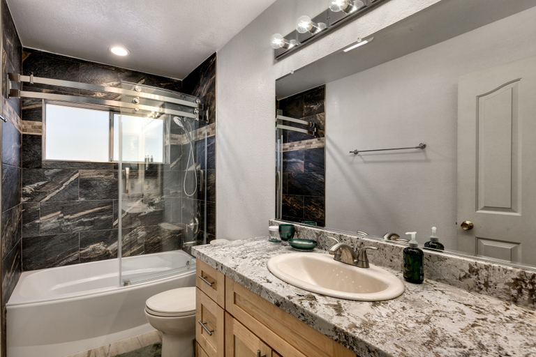 Bathroom 3, Panhandle House 3 Bedroom Home, El Dorado