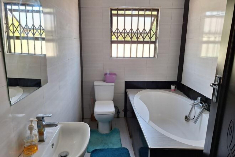 Bathroom 2, Chic Modern Escape, Kafue