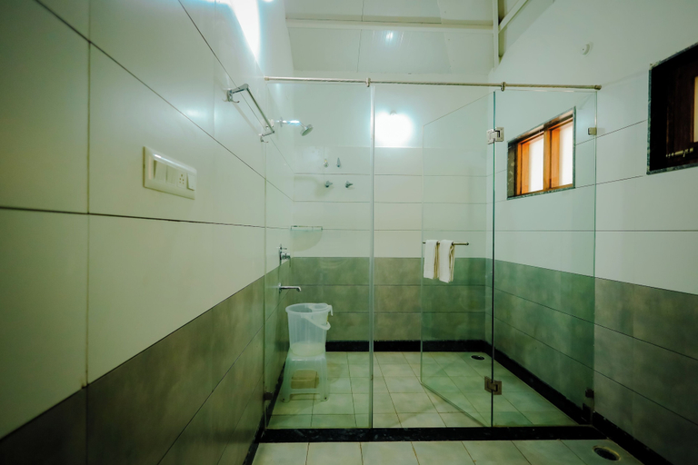 Bathroom 2, Anvitha Mansions, Chikmagalur
