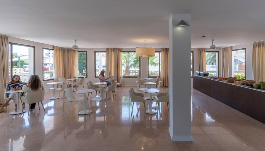 Others 5, BAY HOTEL, Girona