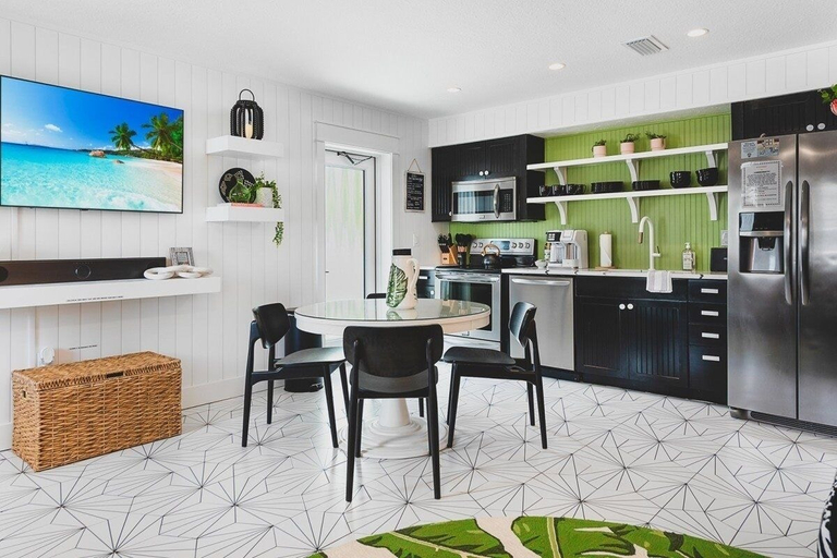 Private kitchen 5, 203 71ST - 4 BEDROOM 4 Condo, Manatee