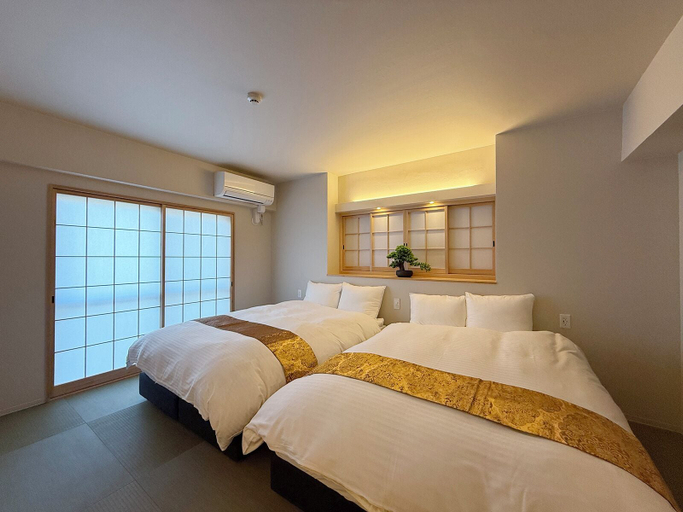 Room 5, bHotel Miyajima Omotesando 22, Hatsukaichi
